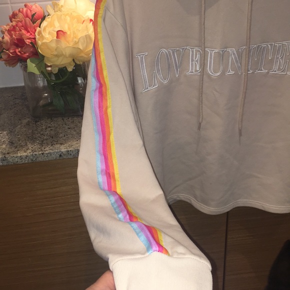 🎁 Hoodie by DIVIDED (H&M) - Picture 4 of 7